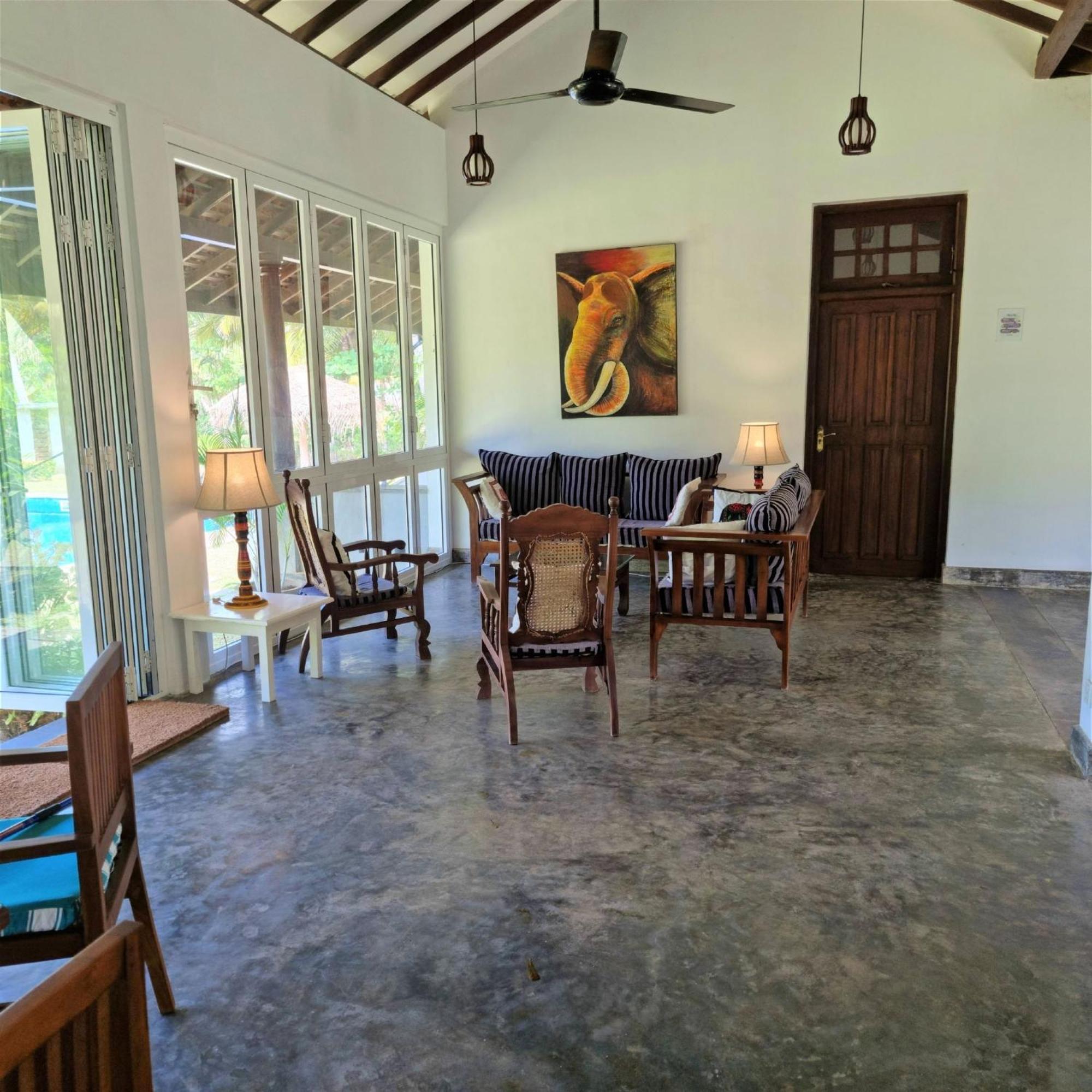 Ardeen Villa - Superb 3 Bedroom Beachfront For 6, Bb, Free Pick Up For 7 Night Stays Arriving Together, Fully Serviced, Taxes Included Tangalle Ngoại thất bức ảnh